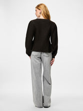 Ladda upp bild till gallerivisning, model_shot-back