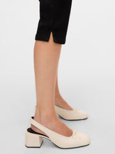 Ladda upp bild till gallerivisning, model_shot-detail