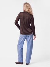 Ladda upp bild till gallerivisning, model_shot-back