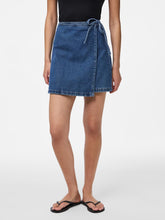 Ladda upp bild till gallerivisning, model_shot-front