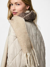 Ladda upp bild till gallerivisning, pack_shot-detail