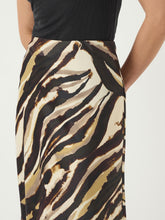 Ladda upp bild till gallerivisning, model_shot-detail