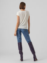 Ladda upp bild till gallerivisning, VMAVA T-Shirt - Snow White