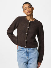 Ladda upp bild till gallerivisning, model_shot-front
