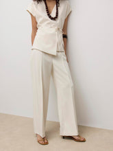 Ladda upp bild till gallerivisning, model_shot-detail
