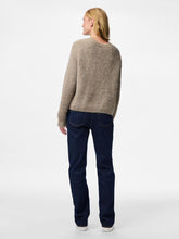 Ladda upp bild till gallerivisning, model_shot-back
