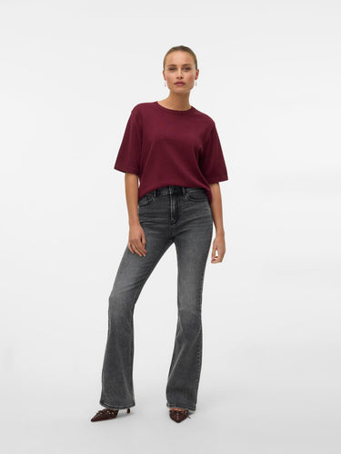 model_shot-front