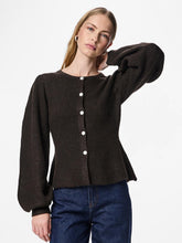 Ladda upp bild till gallerivisning, model_shot-front
