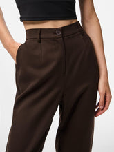 Ladda upp bild till gallerivisning, model_shot-detail
