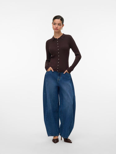 model_shot-front_full