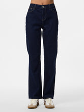 Ladda upp bild till gallerivisning, model_shot-front
