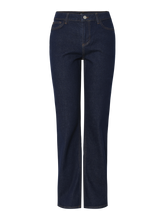 Ladda upp bild till gallerivisning, pack_shot-front
