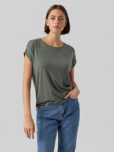 Ladda upp bild till gallerivisning, VMAVA T-Shirt - Laurel Wreath
