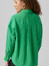 Ladda upp bild till gallerivisning, VMQUEENY Shirts - Bright Green
